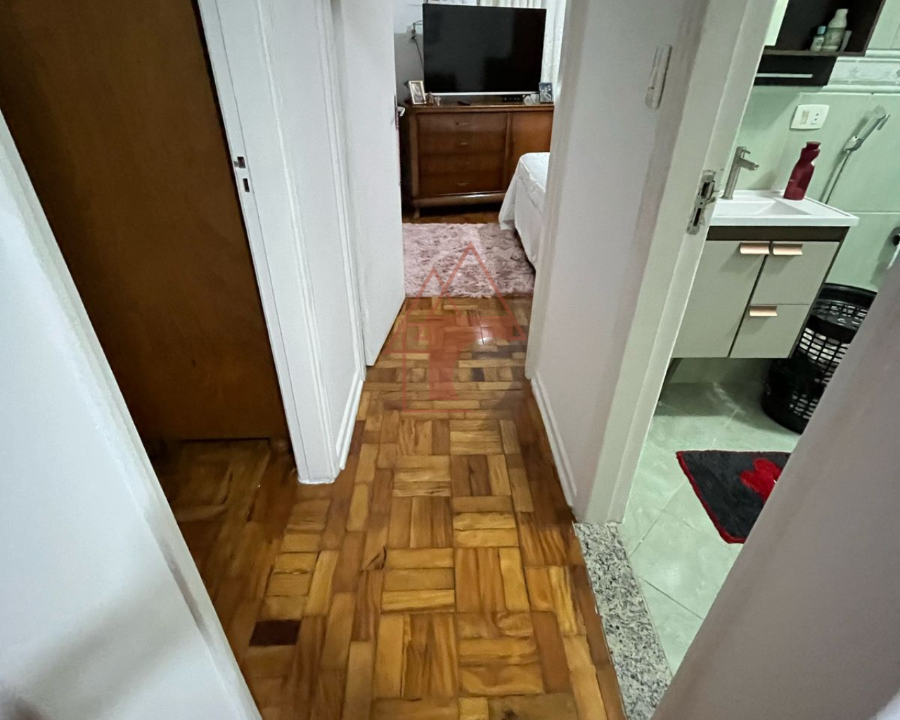 Imagem Apartamento com 2 Quartos à Venda, 98 m² em Encruzilhada - Santos