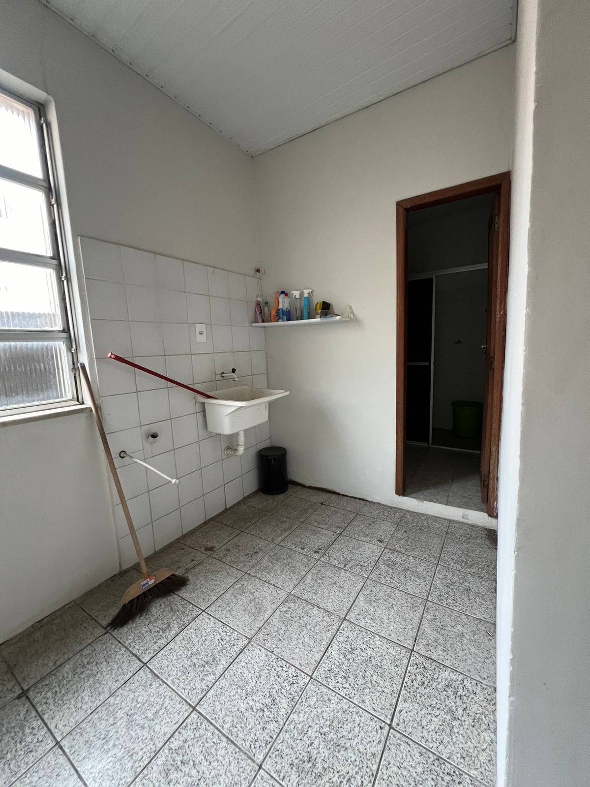 Imagem Casa com 8 Quartos à Venda, 420 m²em Batista Campos - Belém Imagem Casa com 8 Quartos à Venda, 420 m²em Batista Campos - Belém
