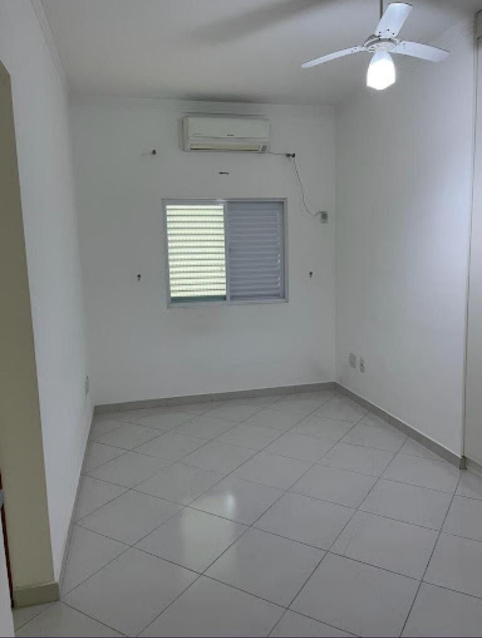 Imagem Casa com 3 Quartos à Venda, 127 m²em Vila Belmiro - Santos Imagem Casa com 3 Quartos à Venda, 127 m²em Vila Belmiro - Santos