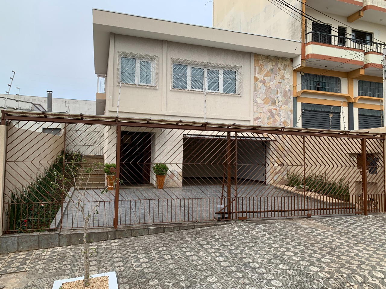 Imagem Sobrado com 4 Quartos à Venda, 408 m²em Vila Ipiranga - Mogi das Cruzes Imagem Sobrado com 4 Quartos à Venda, 408 m²em Vila Ipiranga - Mogi das Cruzes