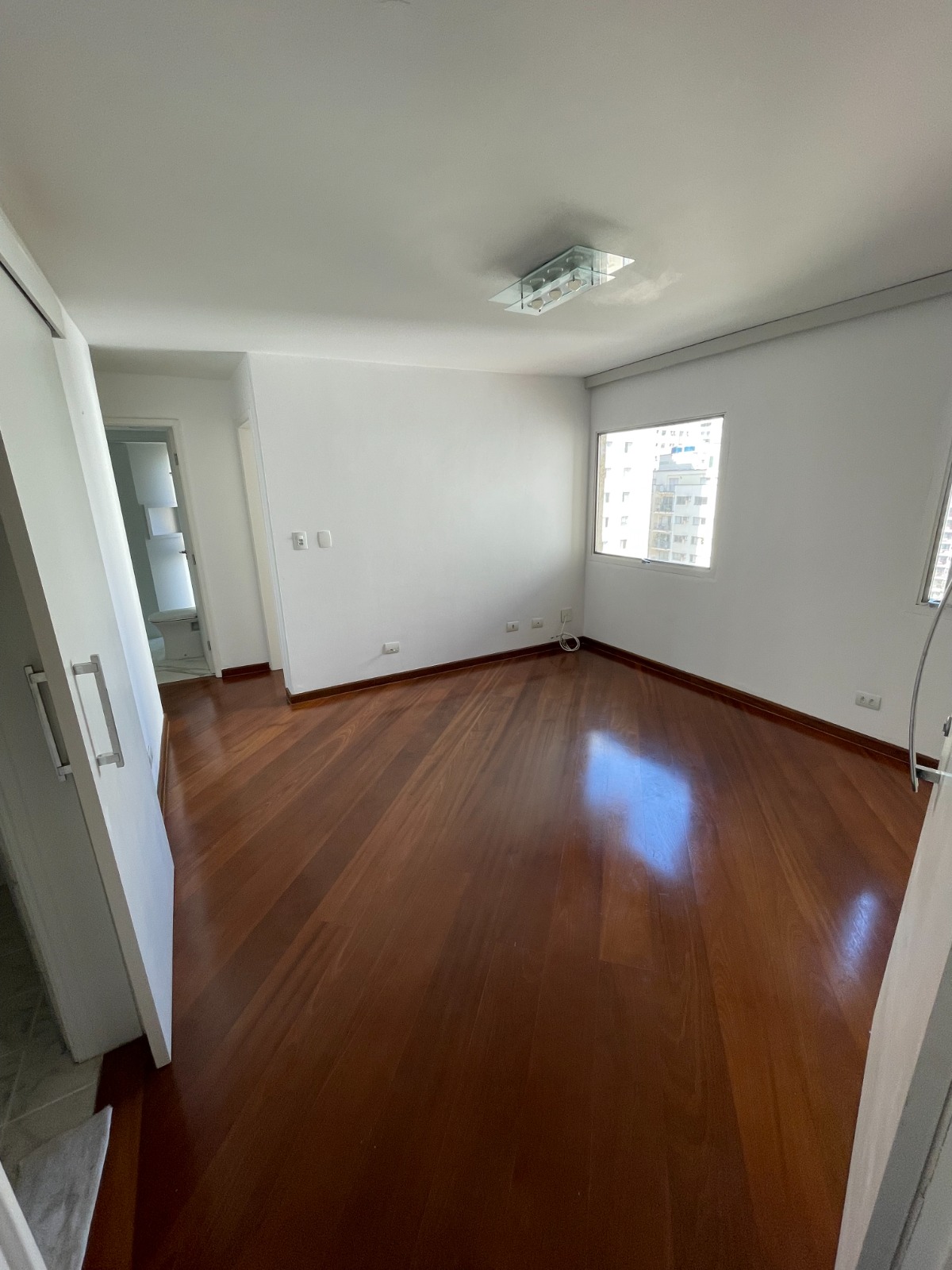Imagem Apartamento com 2 Quartos à Venda, 54 m²em Moema - São Paulo Imagem Apartamento com 2 Quartos à Venda, 54 m²em Moema - São Paulo