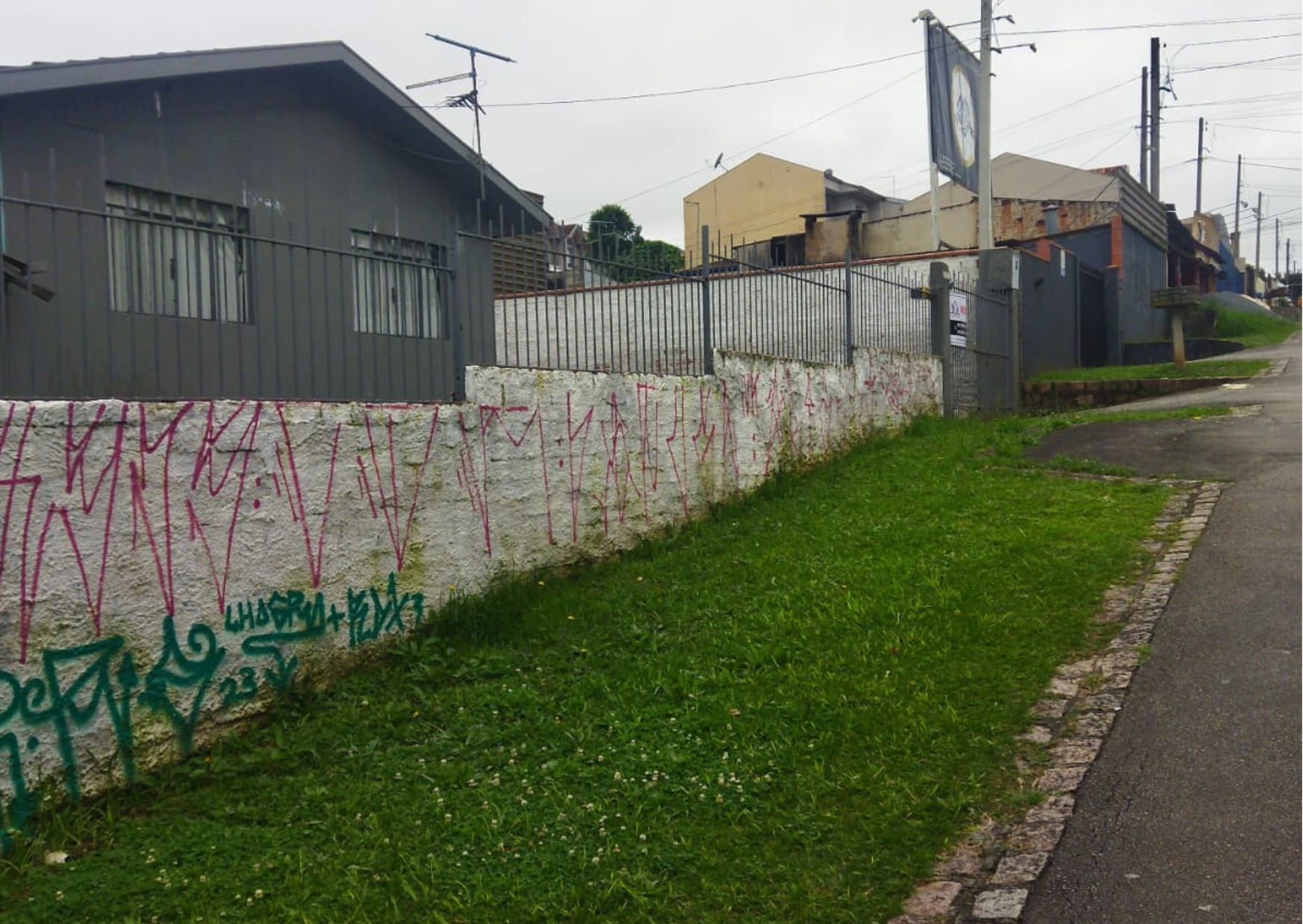Imagem Terreno à Venda, 600 m²em Boqueirão - Curitiba