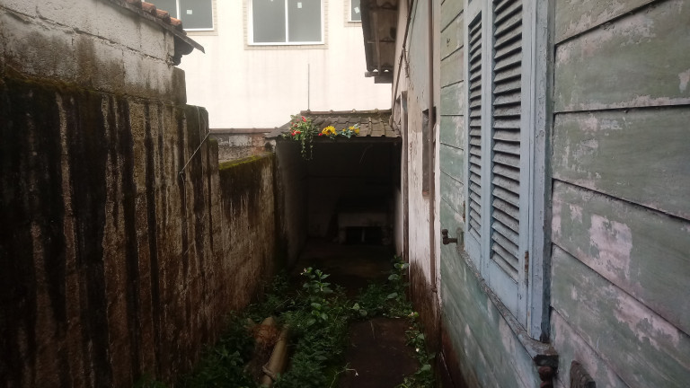 Imóvel Comercial à Venda,  em Vila São Jorge - São Vicente