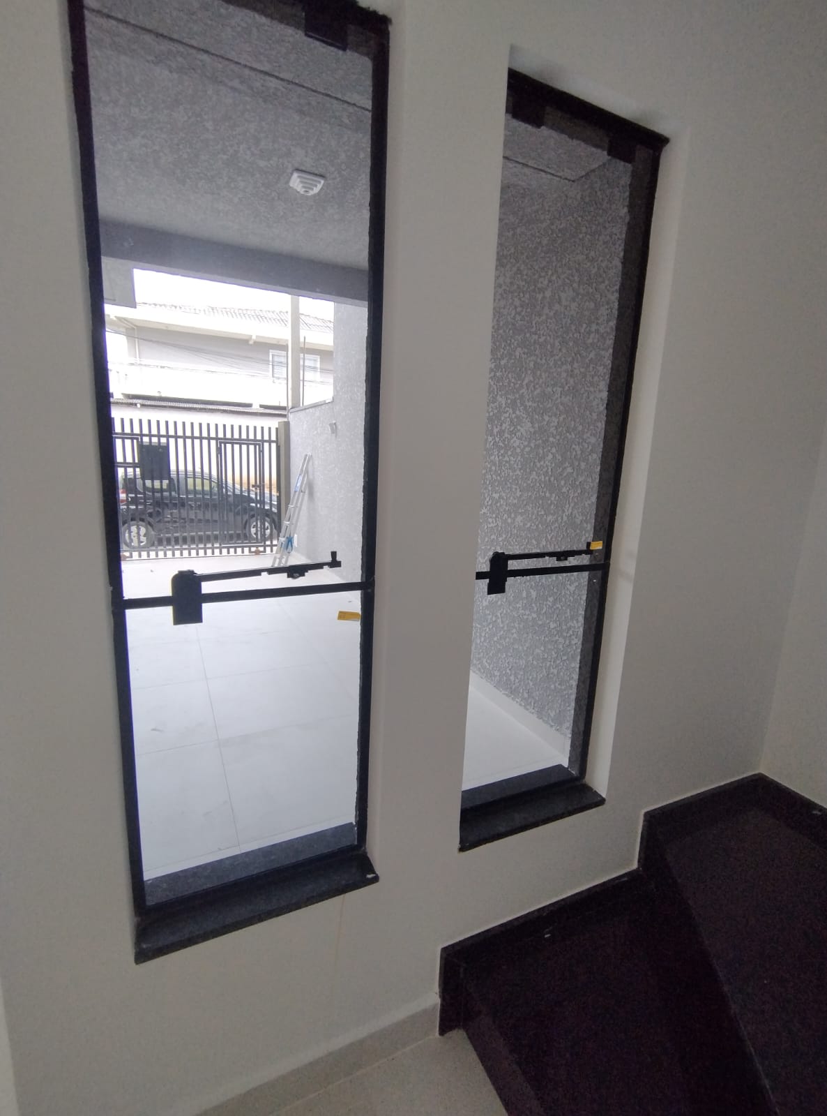 Imagem Sobrado com 3 Quartos à Venda, 96 m² em Sítio Cercado - Curitiba