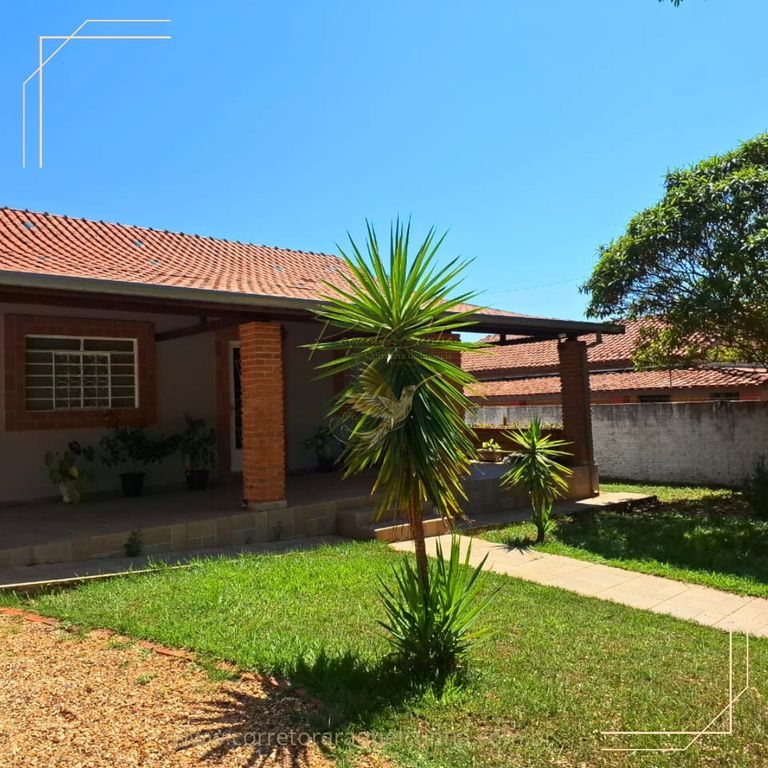 Imóvel com 2 Quartos para Alugar, 200 m² em Recreio Jardim da Mina (Vitoriana) - Botucatu