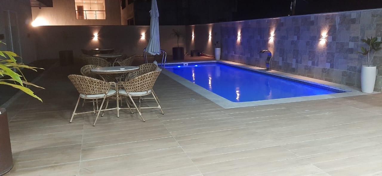 Imagem Casa de Condomínio com 4 Quartos à Venda, 398 m² em Vale do Landirana (Abrantes) - Camaçari Imagem Casa de Condomínio com 4 Quartos à Venda, 398 m² em Vale do Landirana (Abrantes) - Camaçari