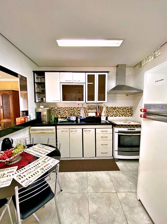 Imagem Casa com 3 Quartos à Venda, 266 m² em Planalto - Belo Horizonte Imagem Casa com 3 Quartos à Venda, 266 m² em Planalto - Belo Horizonte