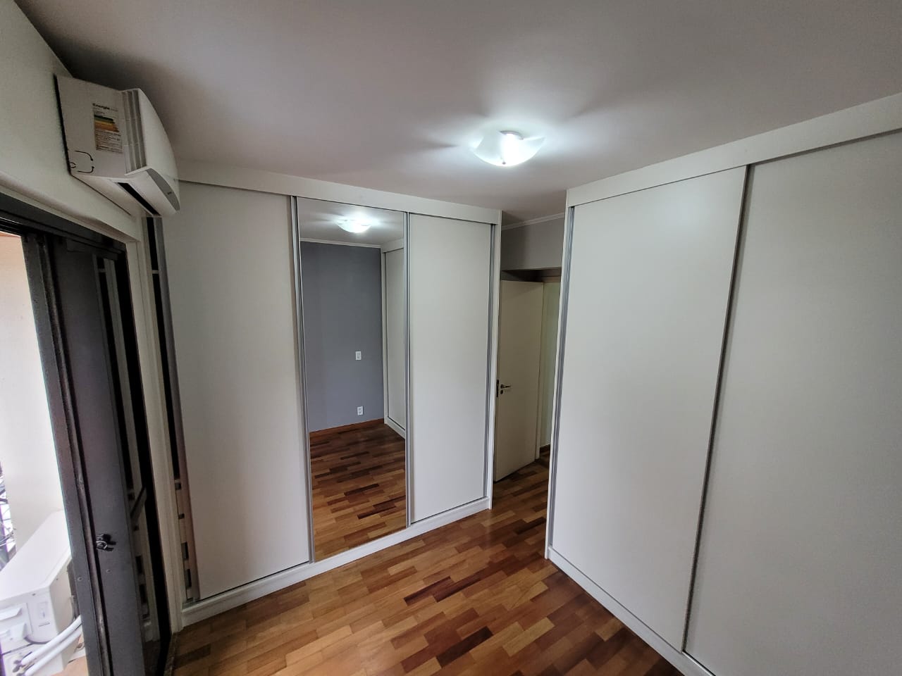 Imagem Apartamento com 2 Quartos à Venda, 50 m²em Chácara Inglesa - São Paulo