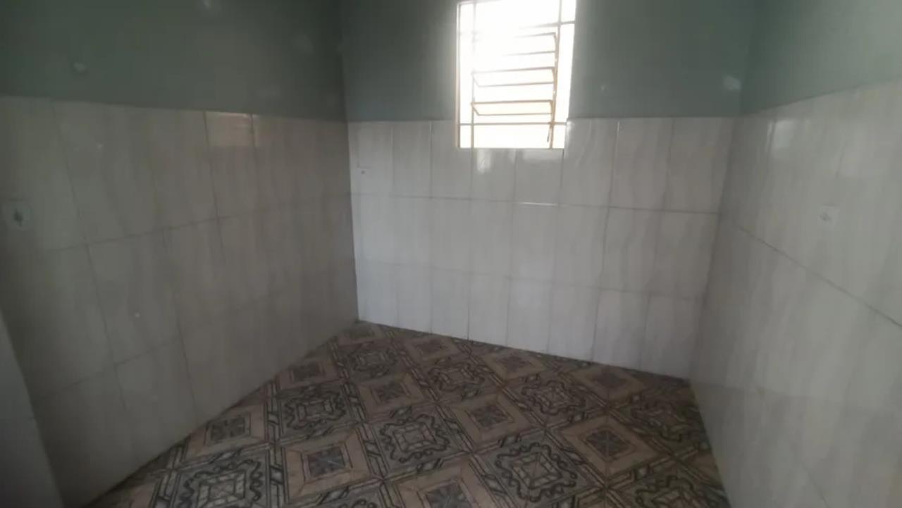 Imagem Casa com 2 Quartos para Alugar, 400 m²em Vila Leopoldina - Duque de Caxias Imagem Casa com 2 Quartos para Alugar, 400 m²em Vila Leopoldina - Duque de Caxias
