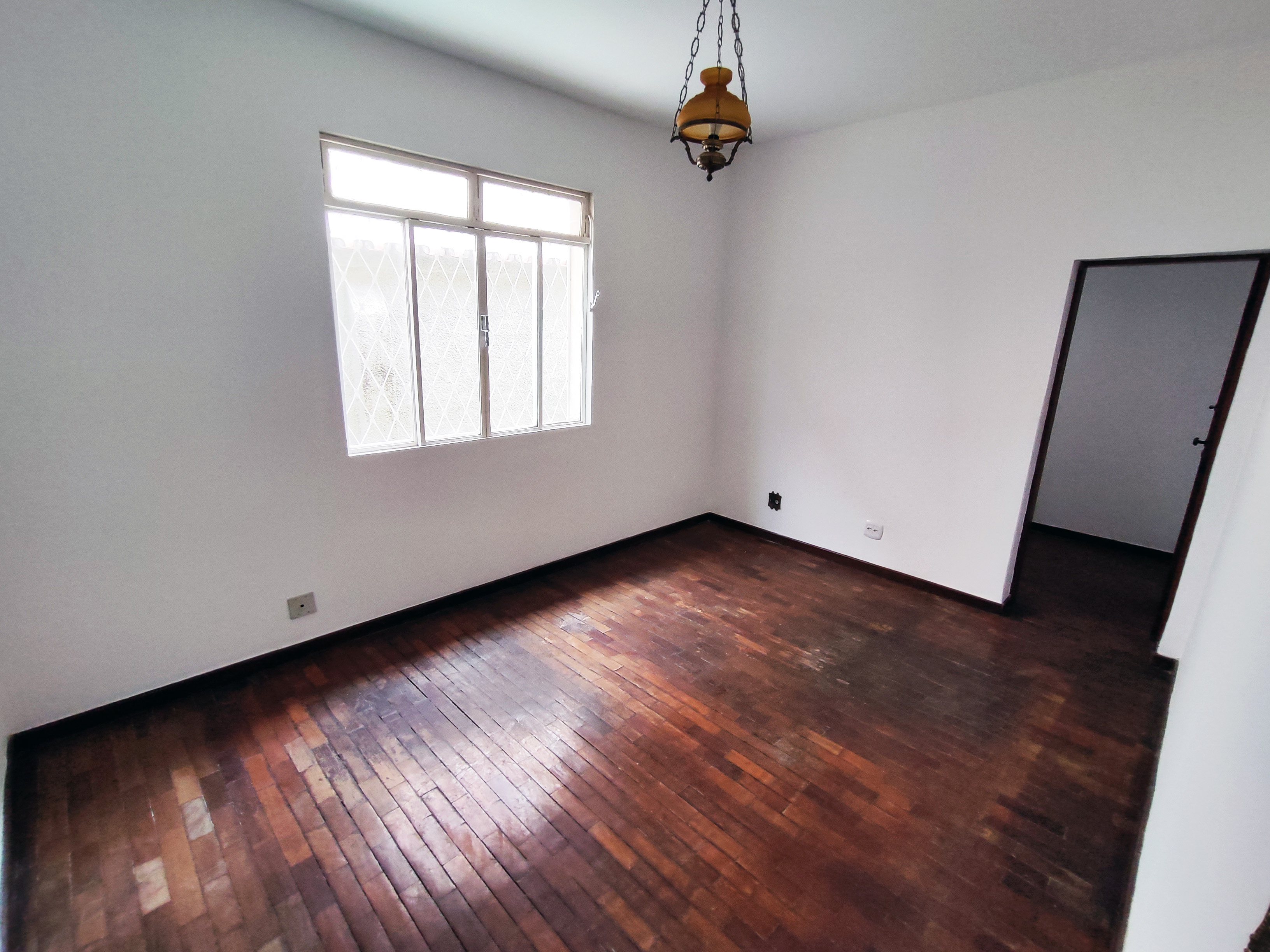 Imagem Casa com 4 Quartos à Venda, 300 m²em Paraíso - Belo Horizonte