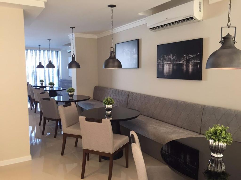 Imagem Apartamento com 2 Quartos à Venda, 145 m²em Nações - Balneário Camboriú 