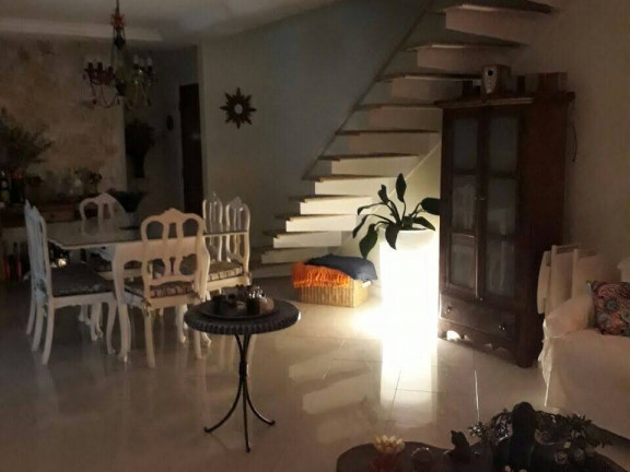 Imagem Casa com 3 Quartos à Venda, 240 m² em Barra Da Tijuca - Rio De Janeiro Imagem Casa com 3 Quartos à Venda, 240 m² em Barra Da Tijuca - Rio De Janeiro