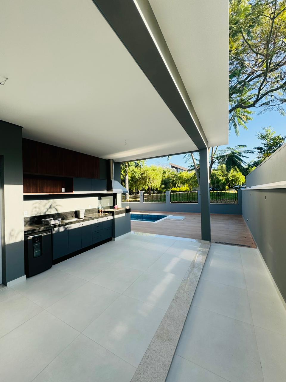 Imagem Casa de Condomínio com 3 Quartos à Venda, 240 m²em Medeiros - Jundiaí