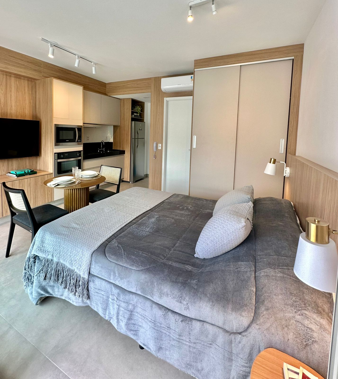 Imagem Apartamento com 1 Quarto para Alugar, 27 m²em Cerqueira César - São Paulo