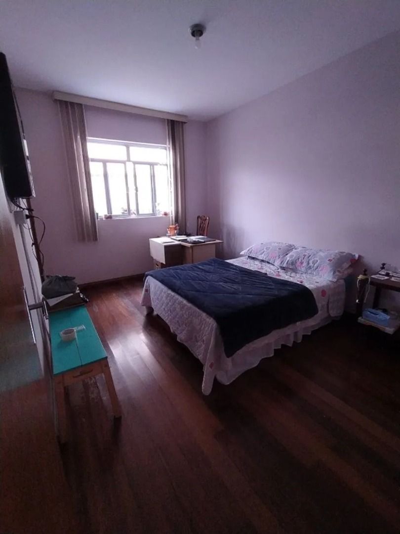 Imagem Casa com 3 Quartos à Venda, 200 m² em Aeroporto - Juiz de Fora