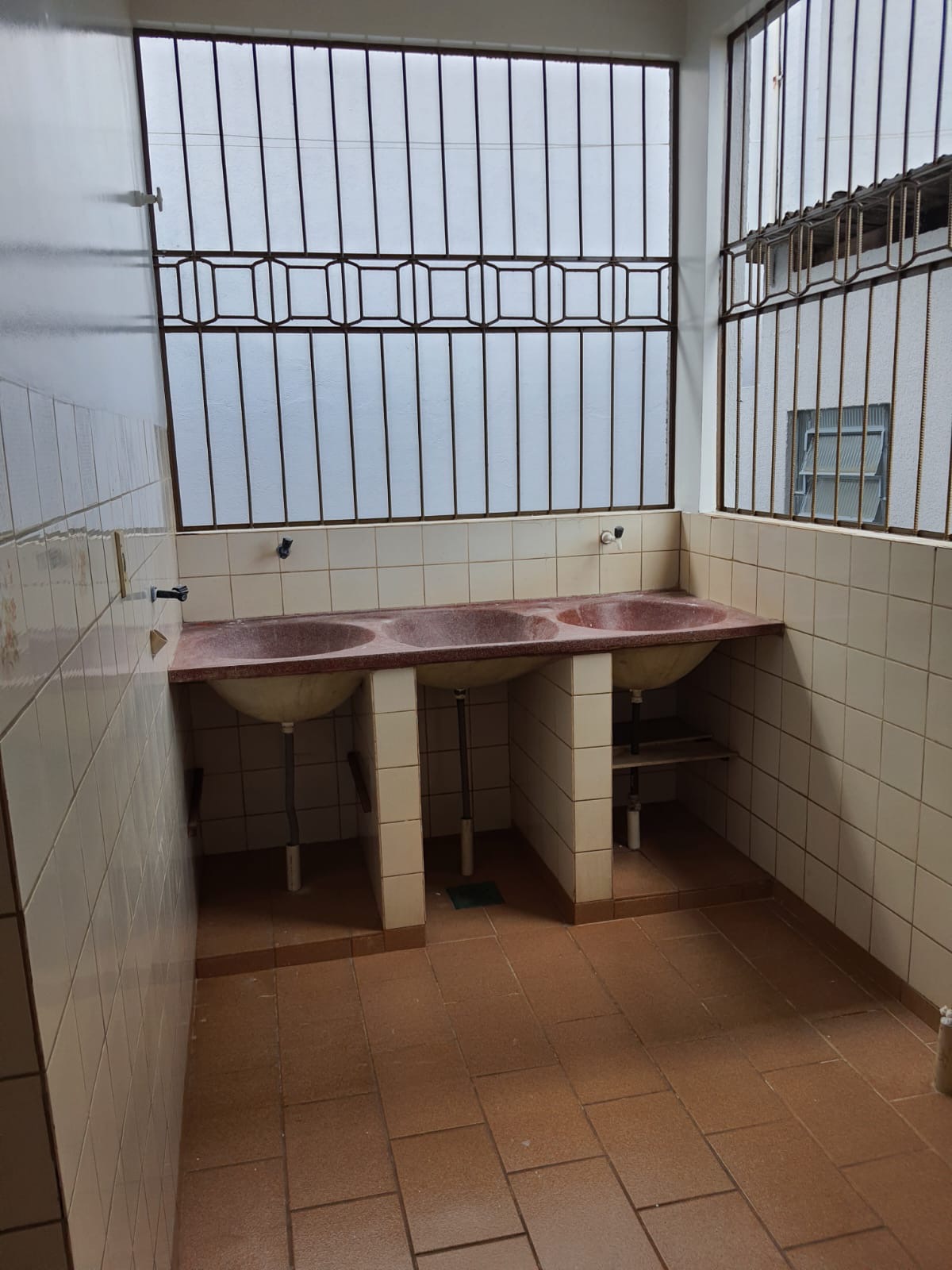 Imagem Casa com 3 Quartos à Venda, 188 m² em Setor União - Goiânia Imagem Casa com 3 Quartos à Venda, 188 m² em Setor União - Goiânia