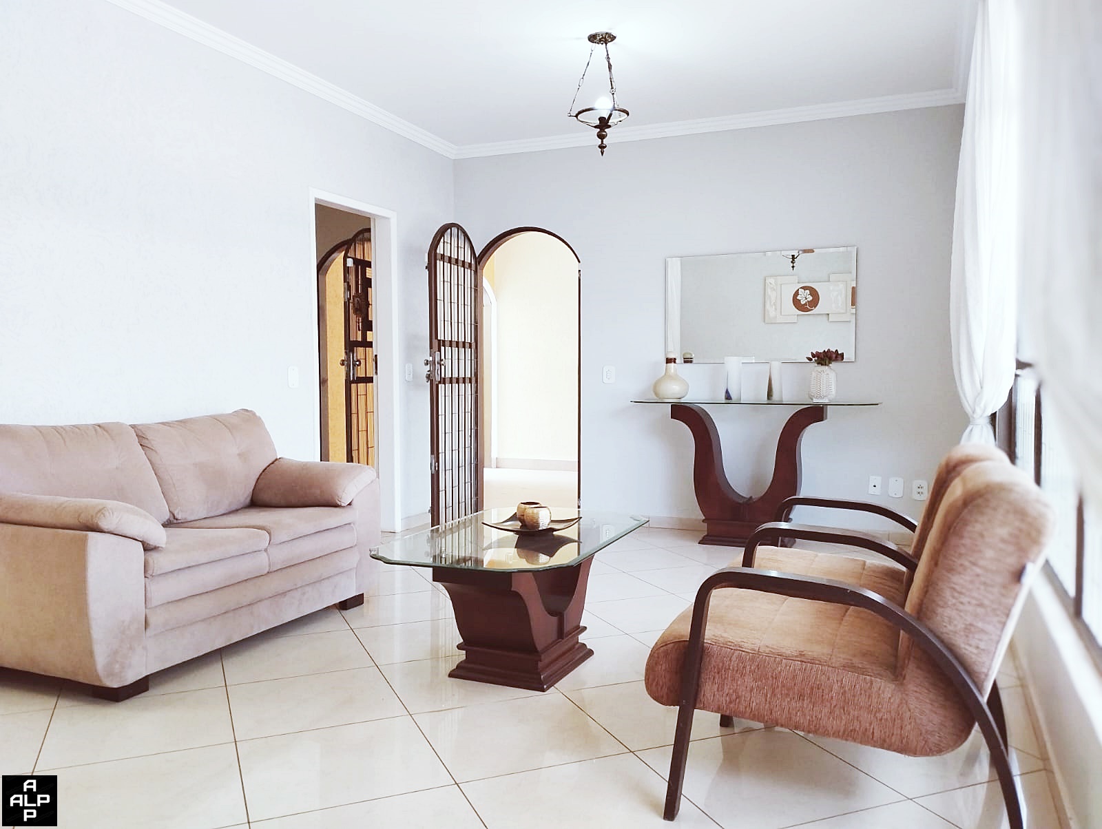 Imagem Casa com 5 Quartos à Venda, 210 m²em Taguatinga Norte (Taguatinga) - Brasília Imagem Casa com 5 Quartos à Venda, 210 m²em Taguatinga Norte (Taguatinga) - Brasília