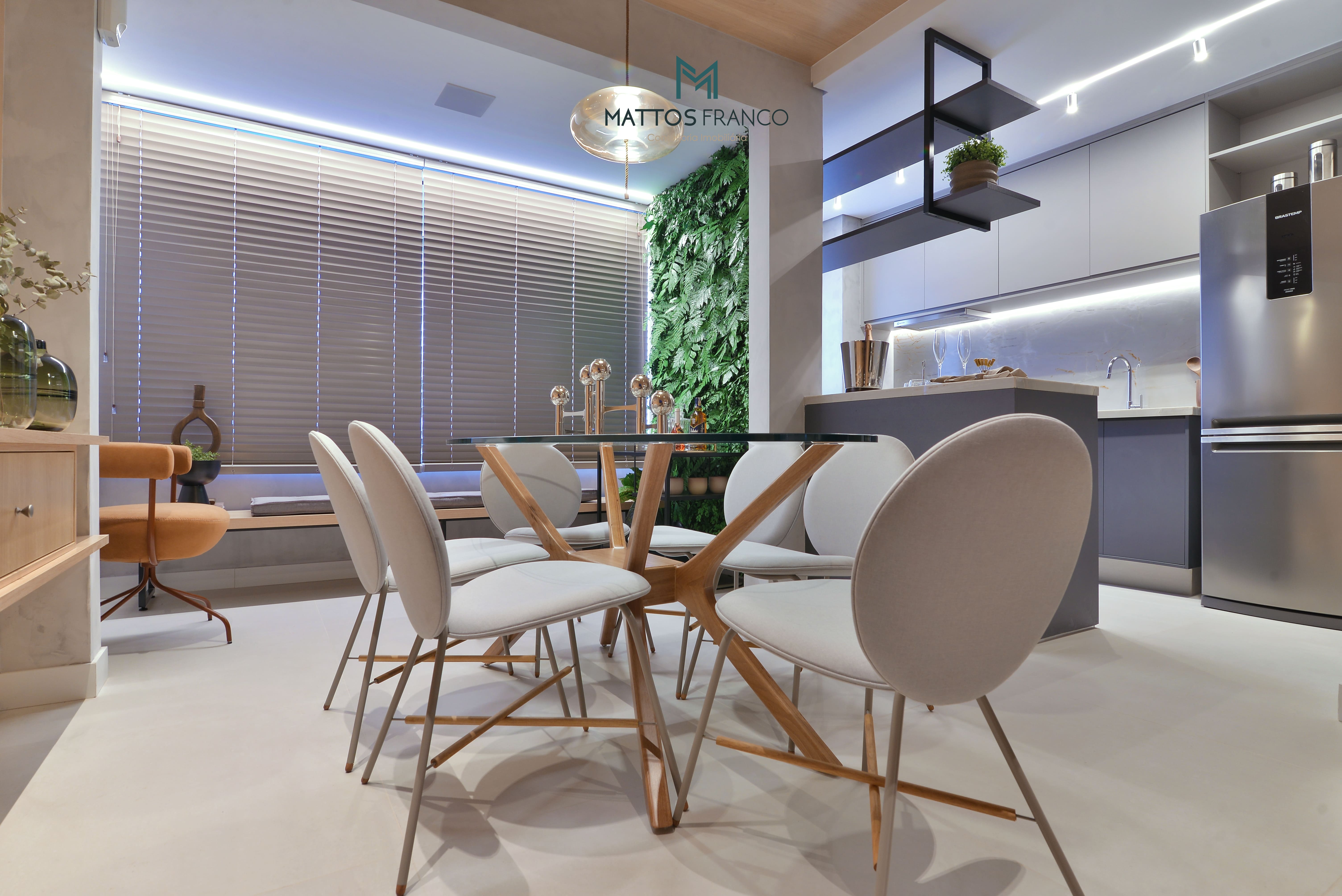 Imagem Apartamento com 2 Quartos à Venda, 71 m²em Savassi - Belo Horizonte