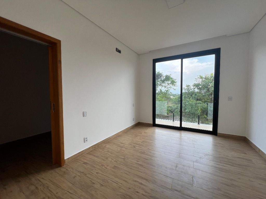 Imagem Casa de Condomínio com 4 Quartos à Venda, 260 m² em Várzea - Lagoa Santa Imagem Casa de Condomínio com 4 Quartos à Venda, 260 m² em Várzea - Lagoa Santa