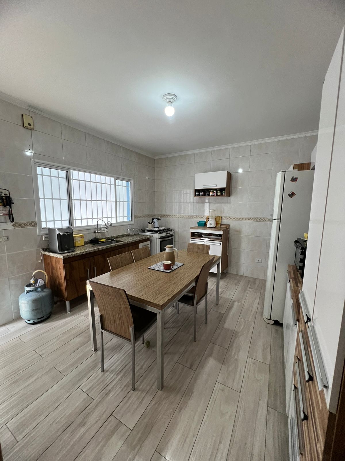 Imagem Casa com 3 Quartos para Alugar, 200 m² em Jardim Alzira - São Paulo