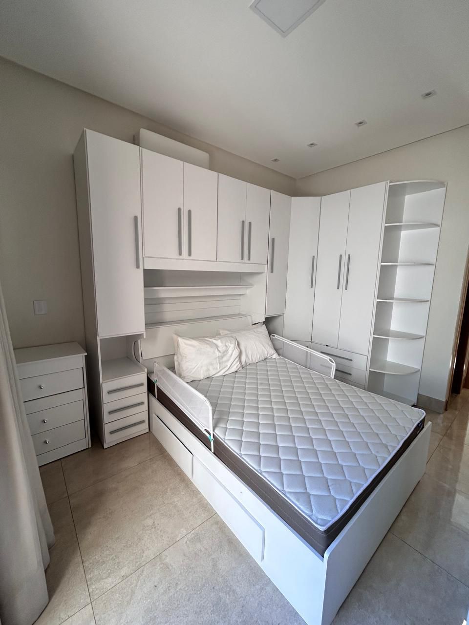 Imagem Casa com 3 Quartos à Venda, 176 m²em Santa Genoveva - Goiânia Imagem Casa com 3 Quartos à Venda, 176 m²em Santa Genoveva - Goiânia