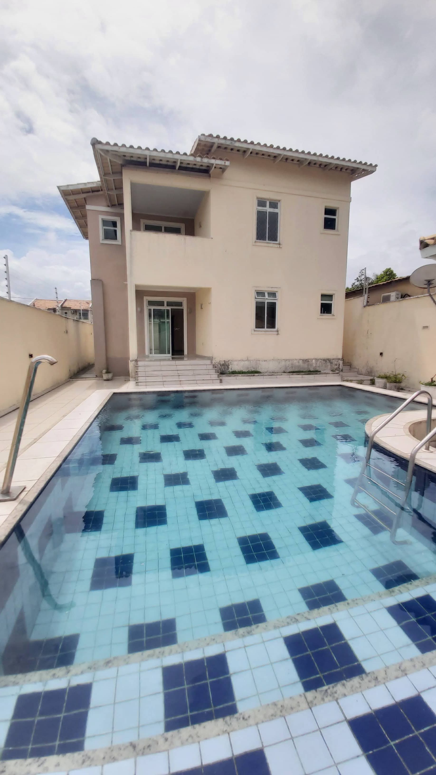 Imagem Casa com 5 Quartos à Venda, 396 m² em São Bento - Fortaleza Imagem Casa com 5 Quartos à Venda, 396 m² em São Bento - Fortaleza