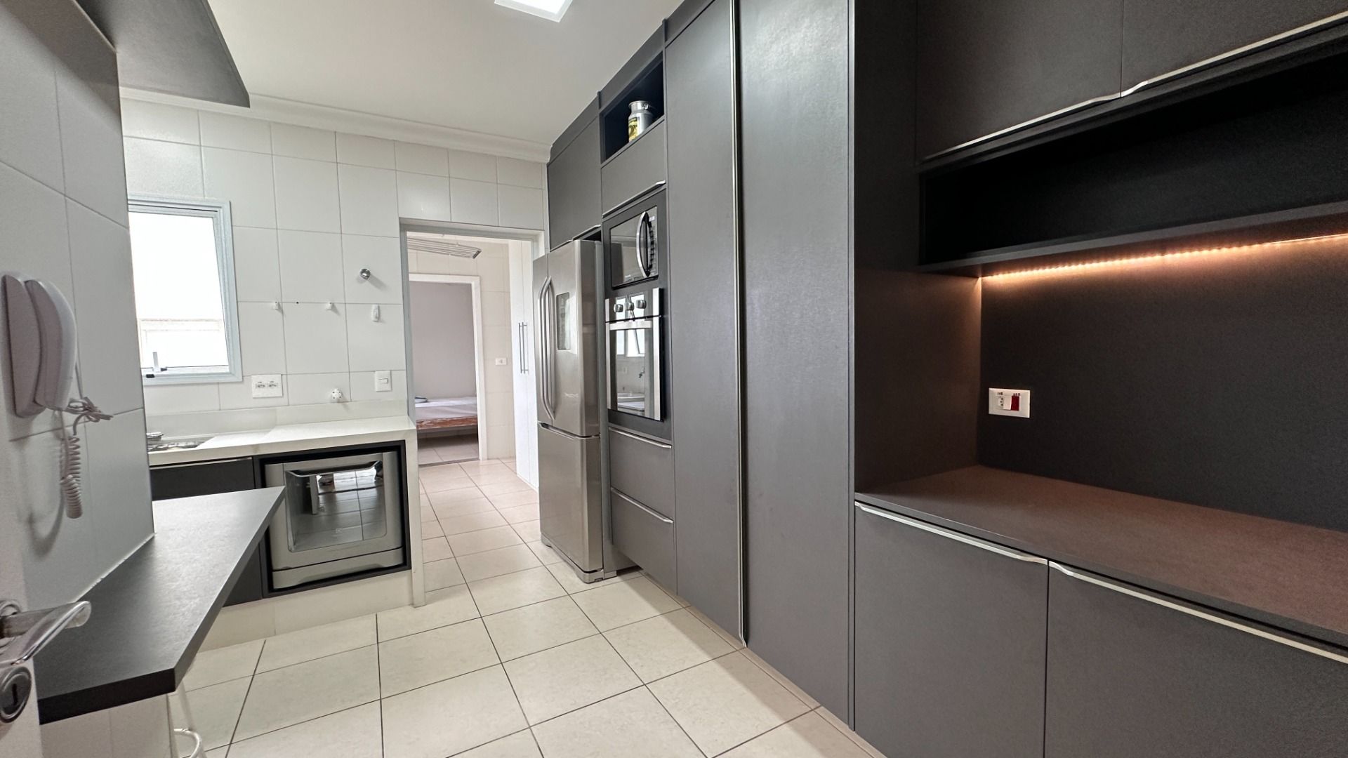 Imagem Apartamento com 4 Quartos à Venda, 186 m²em Riviera - Bertioga