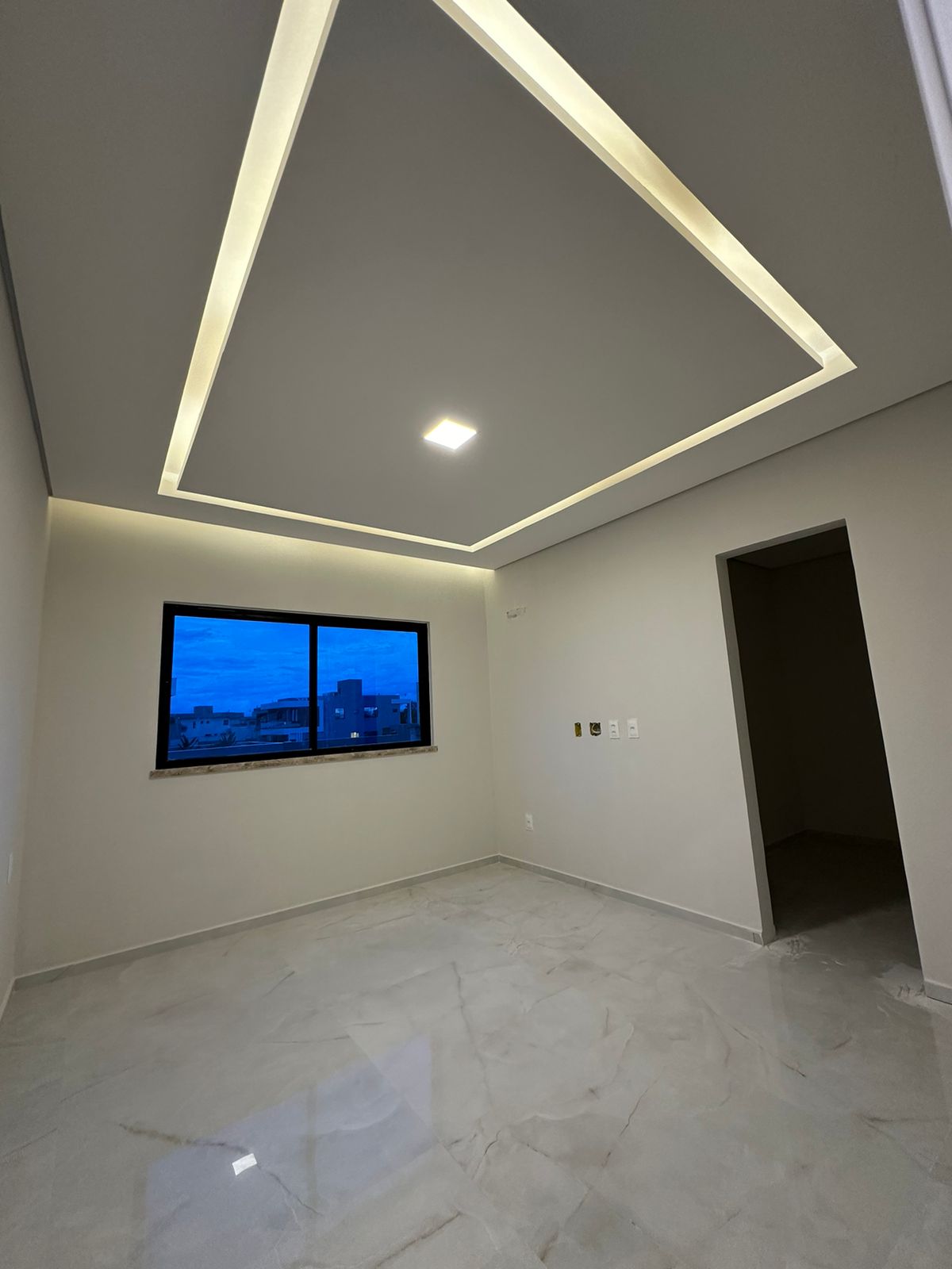 Imagem Casa de Condomínio com 4 Quartos à Venda, 274 m²em CENTRO - EUSEBIO