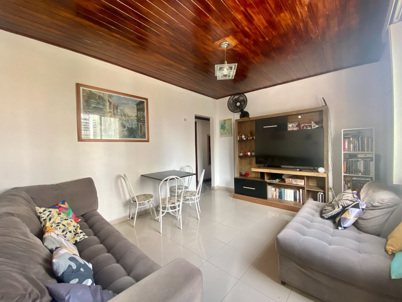 Imagem Apartamento com 2 Quartos à Venda, 58 m²em Umarizal - Belém