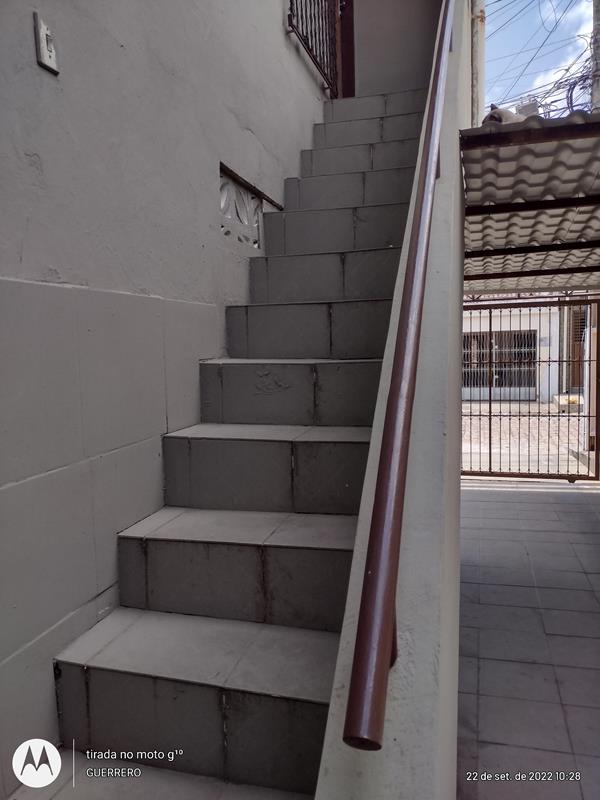 Imagem Sobrado com 6 Quartos à Venda, 180 m²em Cidade da Esperança - Natal Imagem Sobrado com 6 Quartos à Venda, 180 m²em Cidade da Esperança - Natal