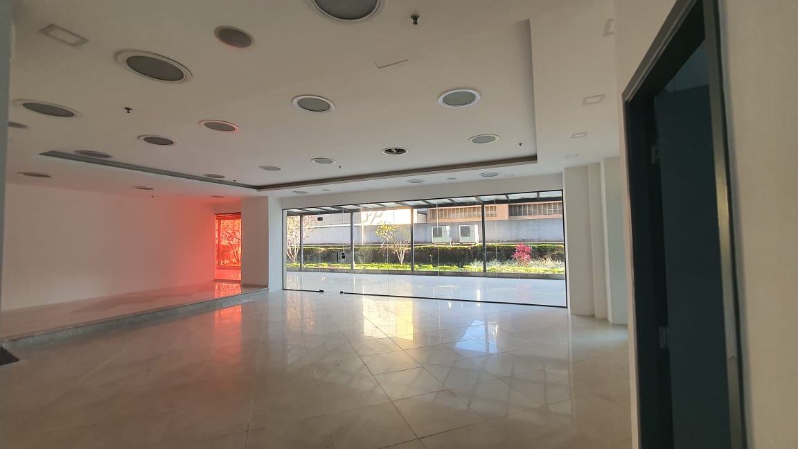 Imóvel Comercial à Venda ou Locação, 218 m² em Vila Olímpia - São Paulo