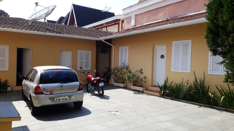 Imagem Imóvel Comercial à Venda ou Locação, 245 m² em Capivari - Campos do Jordão