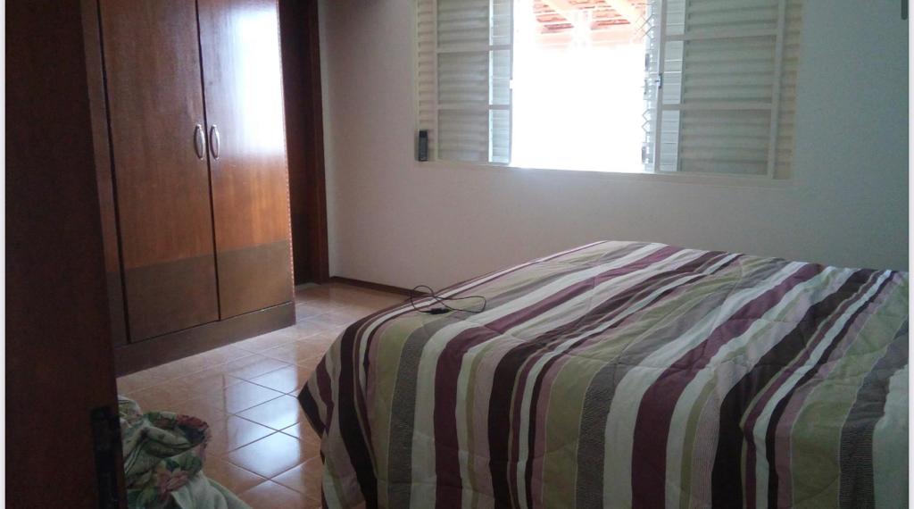 Imagem Casa de Condomínio com 3 Quartos à Venda ou Locação, 350 m²em Parque Xangrilá - Campinas