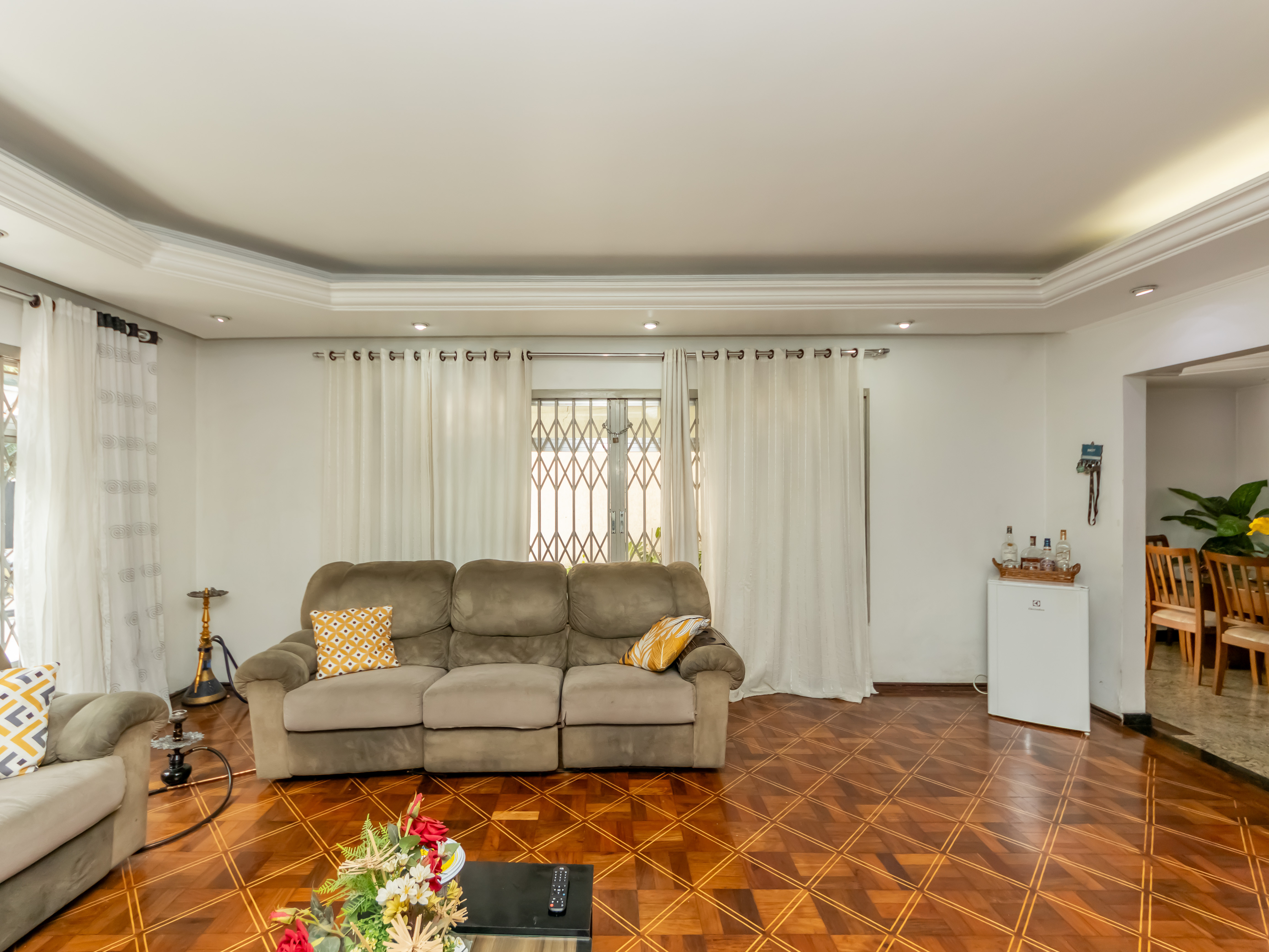 Imagem Sobrado com 3 Quartos à Venda, 300 m² em Vila Lúcia Elvira - São Paulo