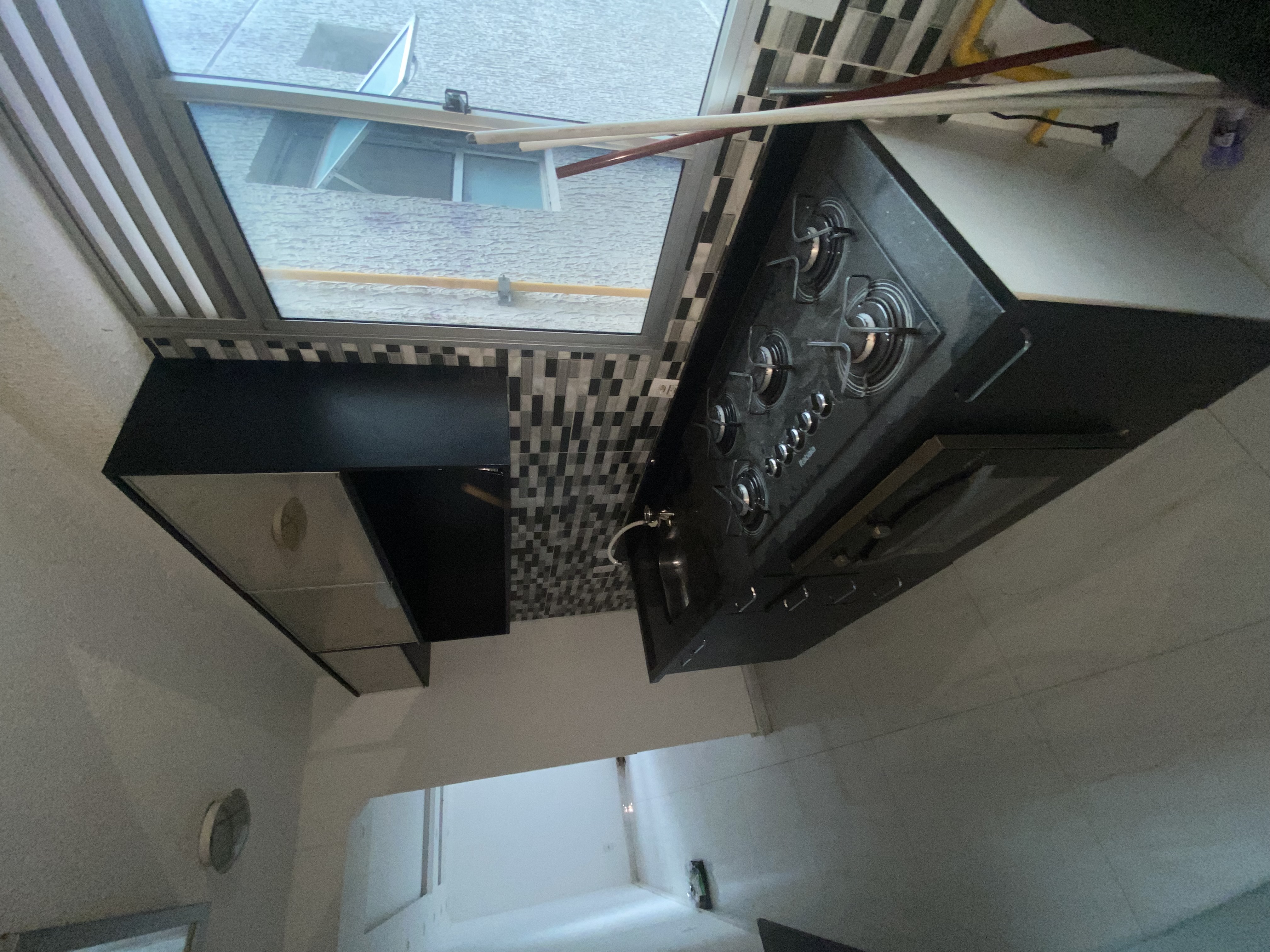 Imagem Apartamento com 2 Quartos à Venda, 43 m² em Santíssimo - Rio de Janeiro