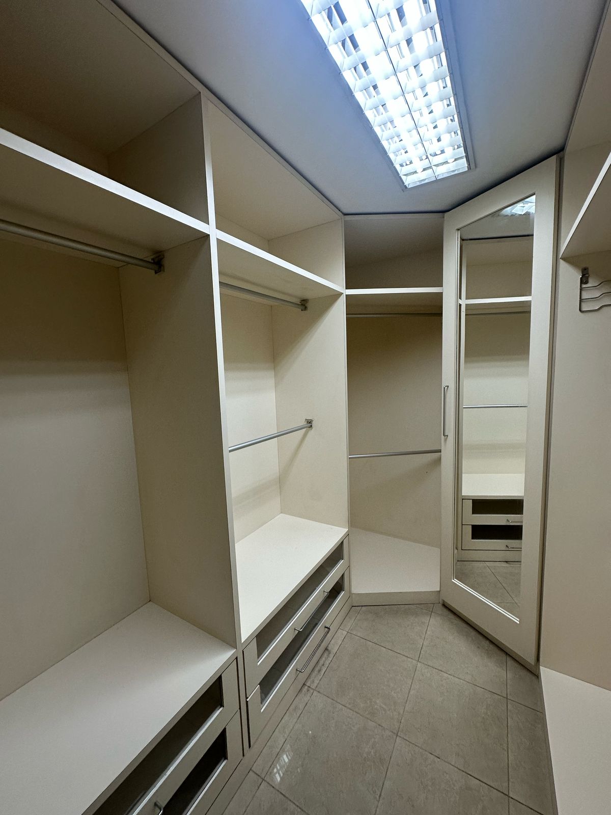 Imagem Apartamento com 4 Quartos para Alugar, 230 m² em Nossa Senhora das Graças - Manaus Imagem Apartamento com 4 Quartos para Alugar, 230 m² em Nossa Senhora das Graças - Manaus
