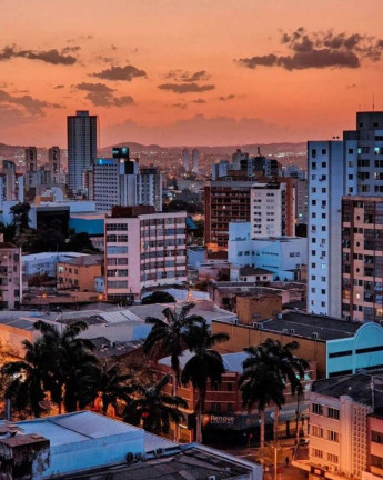 Imagem Apartamento com 3 Quartos à Venda, 118 m²em Setor Central - Goiânia