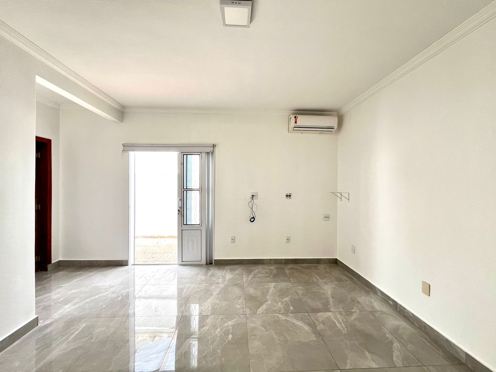 Imagem Casa com 4 Quartos à Venda, 220 m²em Rio Branco - Belo Horizonte Imagem Casa com 4 Quartos à Venda, 220 m²em Rio Branco - Belo Horizonte