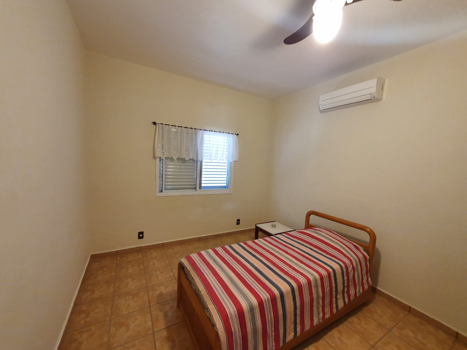 Imagem Casa de Condomínio com 3 Quartos para Alugar, 140 m²em Centro - Bertioga