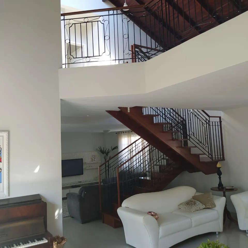 Imagem Casa com 6 Quartos à Venda, 276 m²em Santa Mônica - Florianópolis