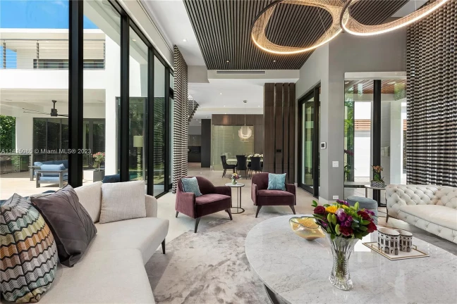 Imagem Casa com 5 Quartos à Venda, 387 m²em Alphaville Residencial Um - Barueri Imagem Casa com 5 Quartos à Venda, 387 m²em Alphaville Residencial Um - Barueri