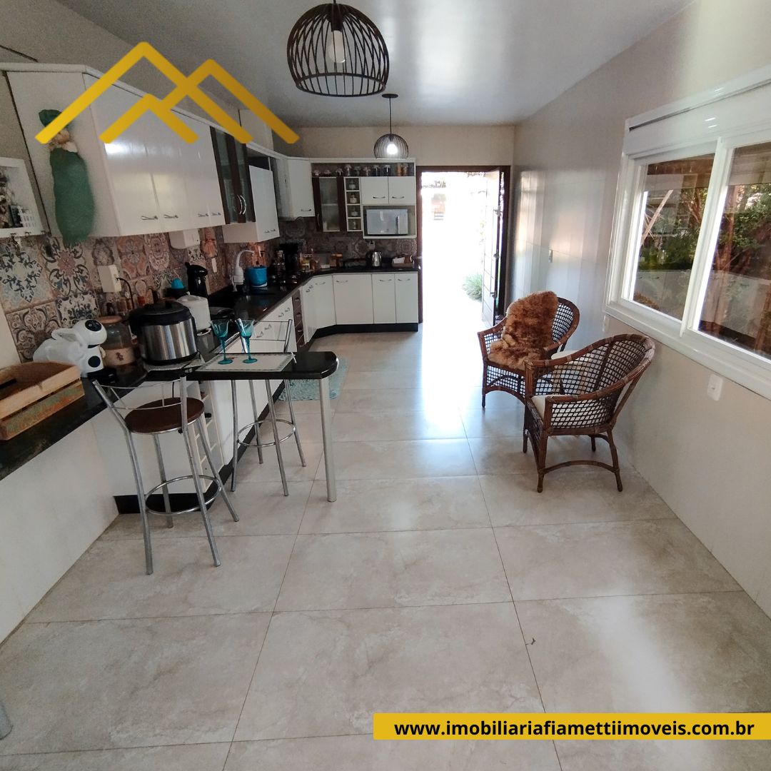 Imagem Casa com 3 Quartos à Venda, 400 m²em centro - Seberi Imagem Casa com 3 Quartos à Venda, 400 m²em centro - Seberi