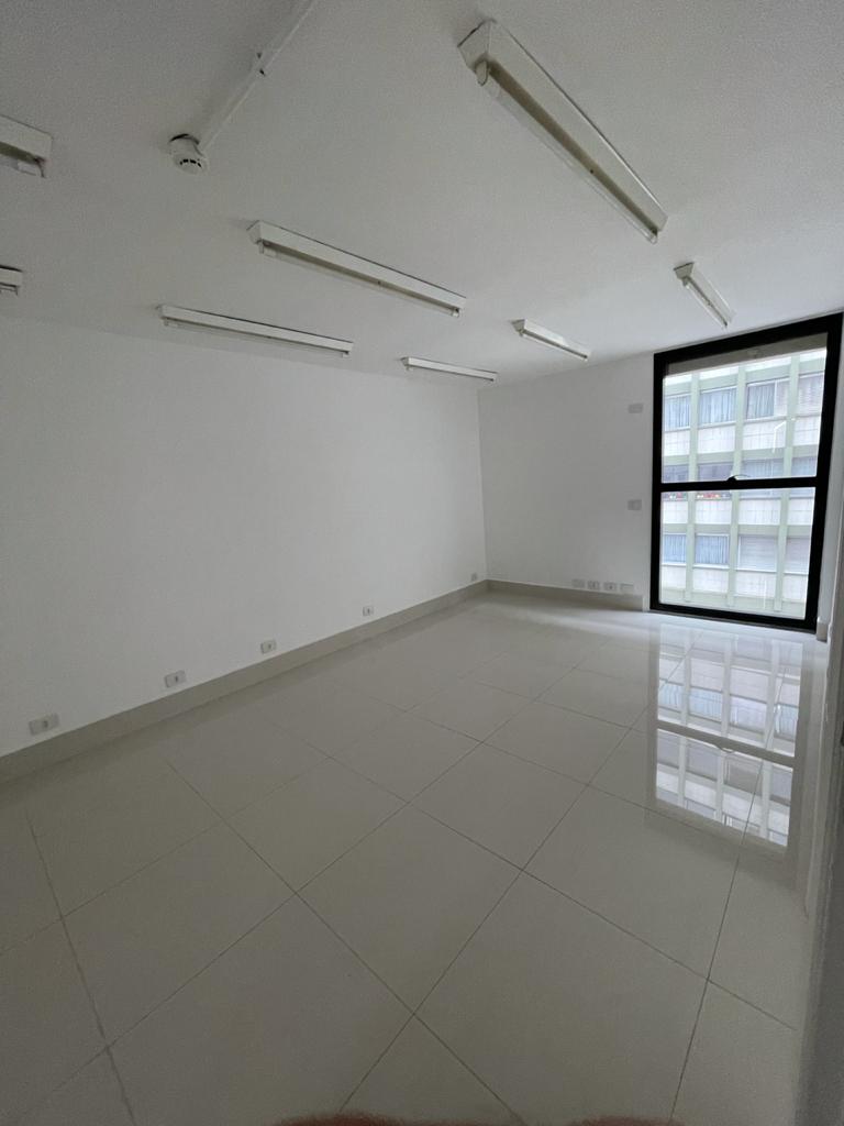 Imagem Sala Comercial à Venda, 135 m²em Jardim Paulista - São Paulo