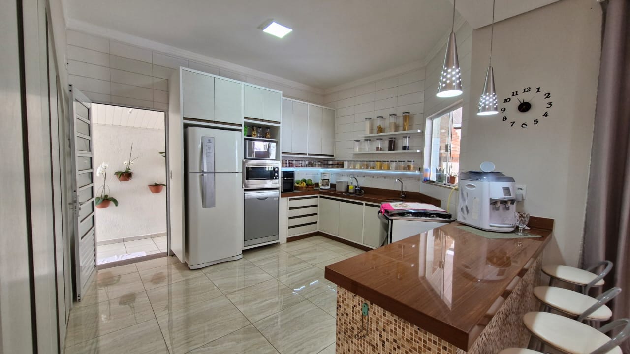Imagem Casa de Condomínio com 4 Quartos à Venda, 500 m²em Piracangaguá - Taubaté Imagem Casa de Condomínio com 4 Quartos à Venda, 500 m²em Piracangaguá - Taubaté
