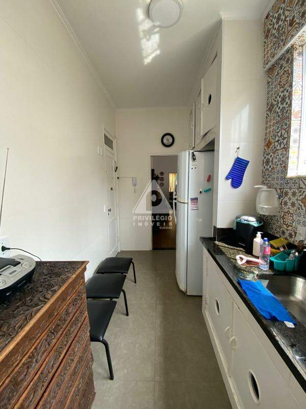 Imagem Apartamento com 3 Quartos à Venda, 160 m²em Copacabana - Rio de Janeiro
