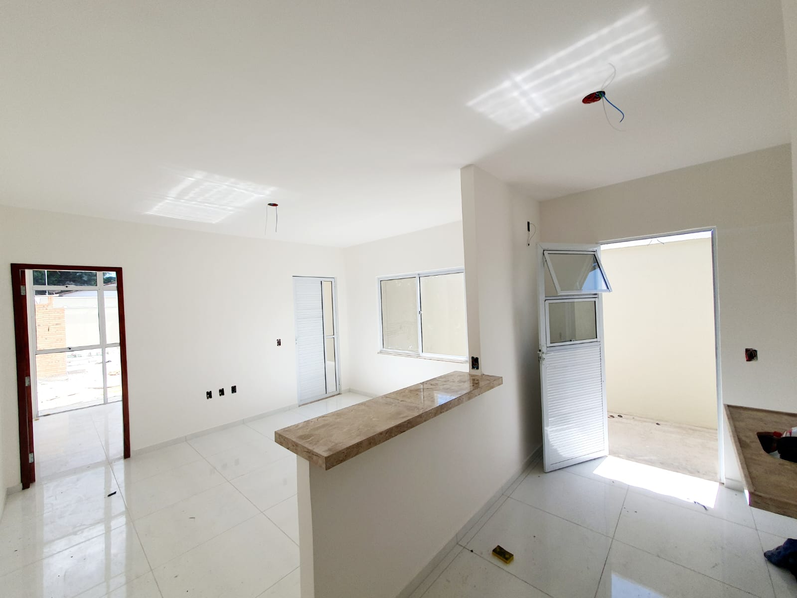 Imagem Casa com 3 Quartos à Venda, 92 m²em Luzardo Viana - Maracanaú Imagem Casa com 3 Quartos à Venda, 92 m²em Luzardo Viana - Maracanaú