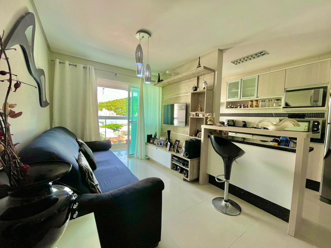 Imagem Apartamento com 2 Quartos à Venda, 70 m²em Nações - Balneário Camboriú