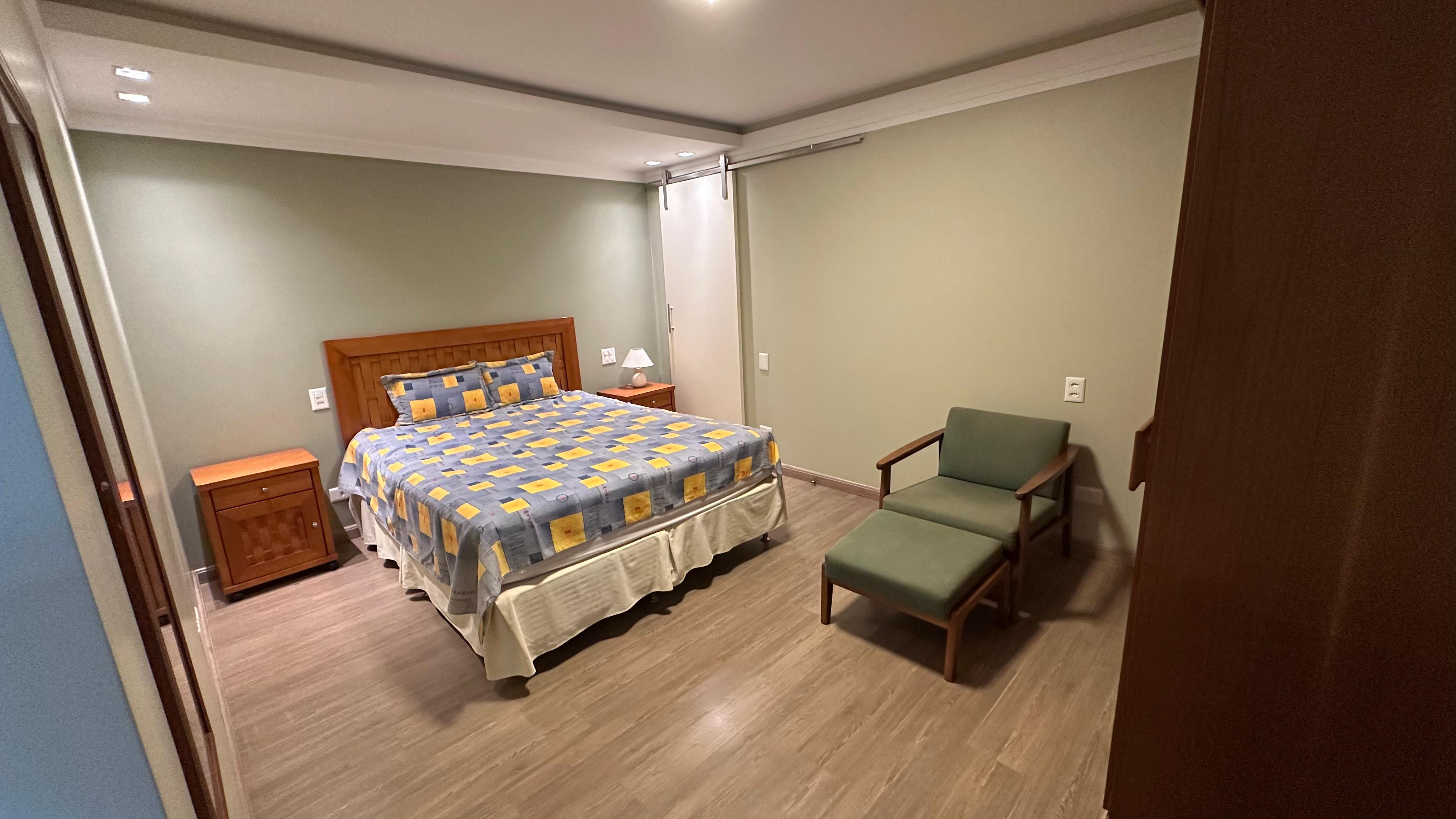 Imagem Apartamento com 3 Quartos à Venda, 131 m²em Centro - Londrina