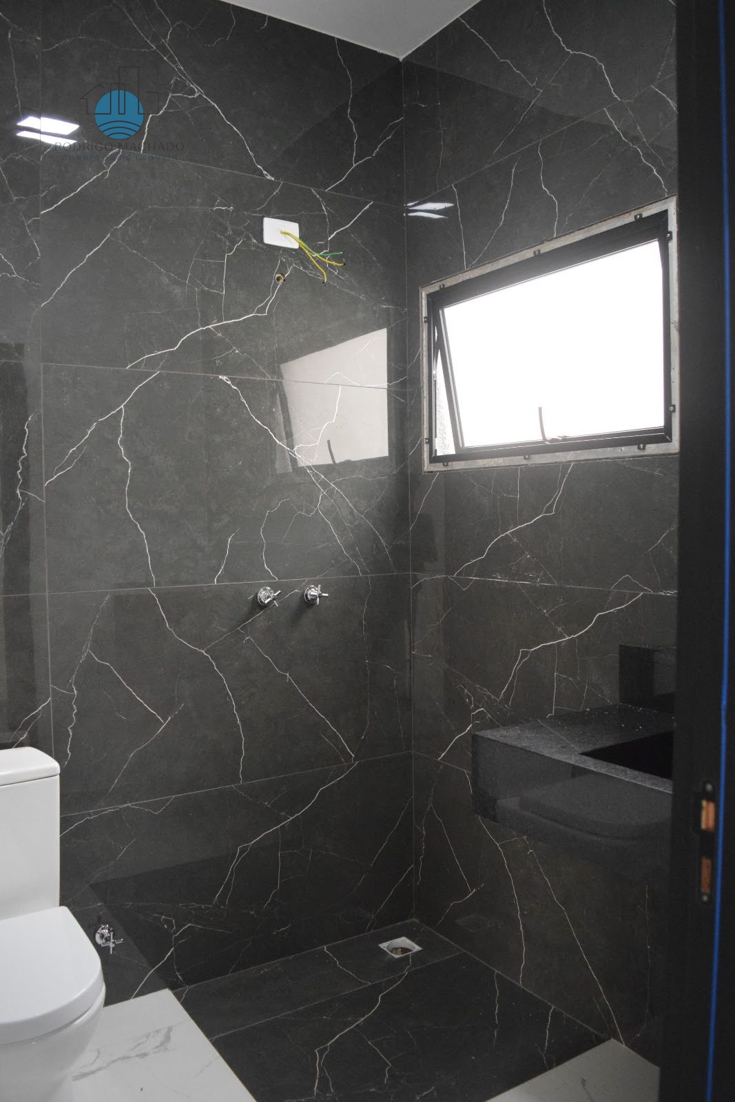 Imagem Sobrado com 4 Quartos à Venda, 305 m² em Condomínio Residencial Reserva Ecológica Atibaia - Atibaia Imagem Sobrado com 4 Quartos à Venda, 305 m² em Condomínio Residencial Reserva Ecológica Atibaia - Atibaia