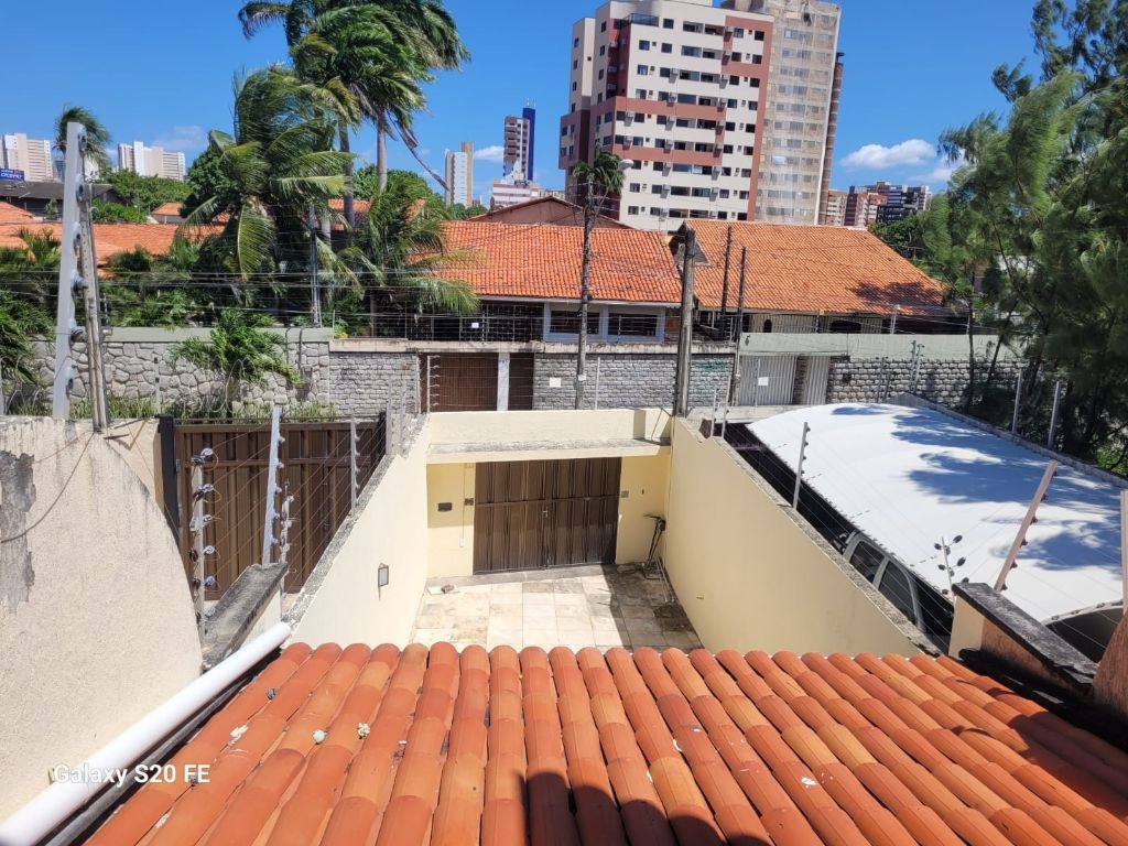 Imagem Casa com 3 Quartos à Venda, 149 m²em Vicente Pinzon - Fortaleza Imagem Casa com 3 Quartos à Venda, 149 m²em Vicente Pinzon - Fortaleza